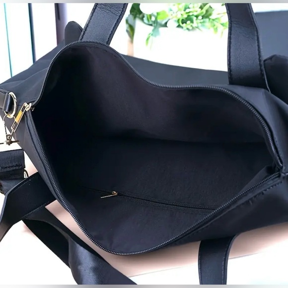 HELLO KITTY 🎀 | Black Slouchy Shoulder Bag (Brand New!) 🖤✨ - Picture 5 of 6